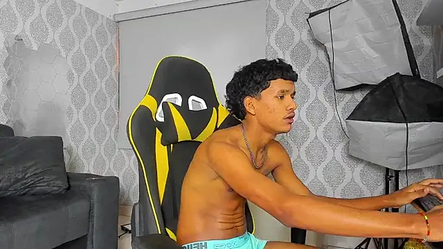 Boy_savoy live sex cam