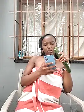 ShyNaughtyBabe's cam snapshot