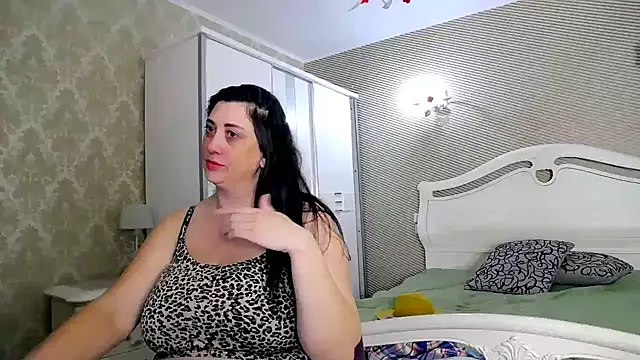 Evelyn_Shy live sex cam