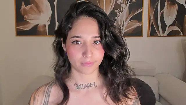 VenusClaire_'s cam snapshot