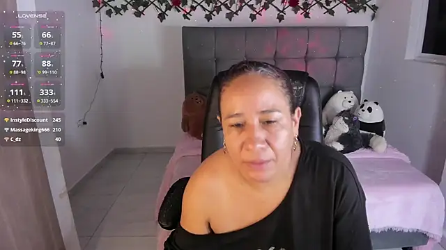 Karly_Closson live sex cam