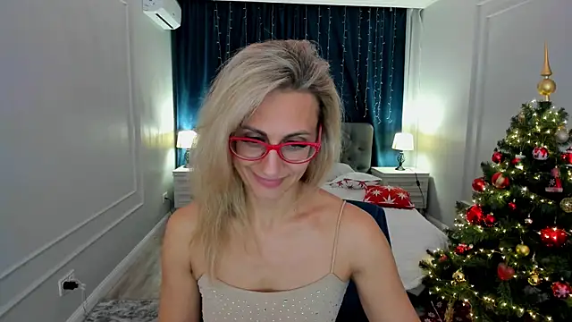 MuseOfStage live sex cam