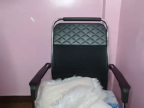 massive_squirts's cam snapshot