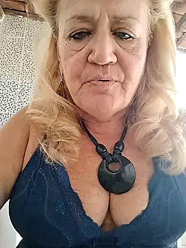 Belladama61 live sex cam