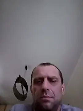 Roman0798 live sex cam