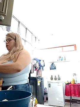 EllisW8's cam snapshot