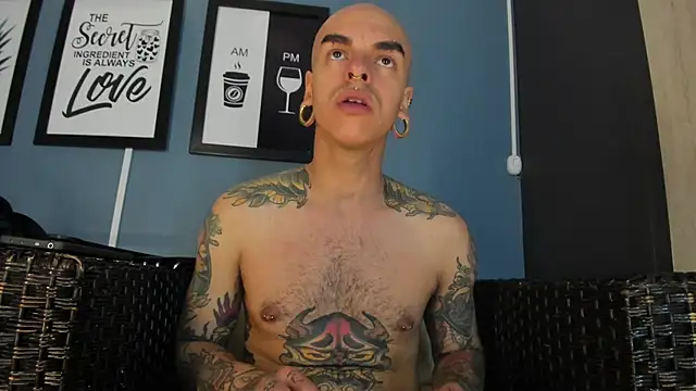 kaletattoo's cam snapshot