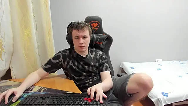 iliaskrislove live sex cam