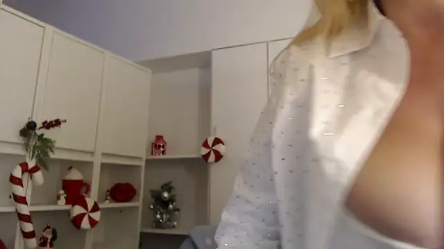 _karolynesyera_ live sex cam