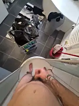 Smokeym123 live sex cam