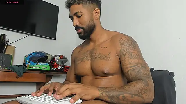 Xander_Str0ng live sex cam