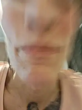 MaitressePomme3 live sex cam