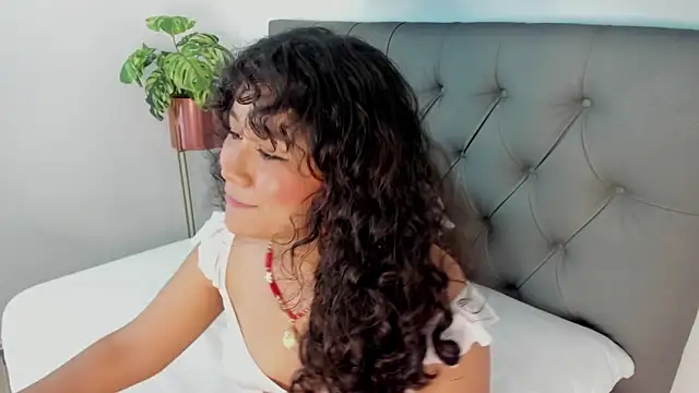 rossie_lanie_'s cam snapshot