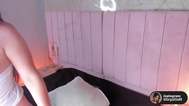 Hillary_Collins1's cam snapshot