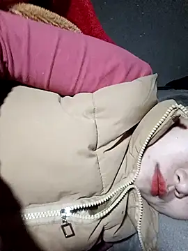 yoyo-mi live sex cam