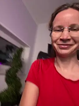 AnnikaRose live sex cam