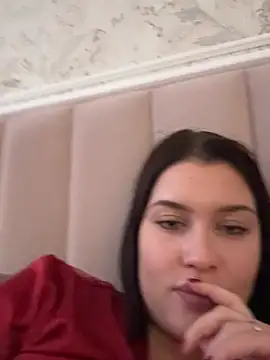 KikiWatson live sex cam