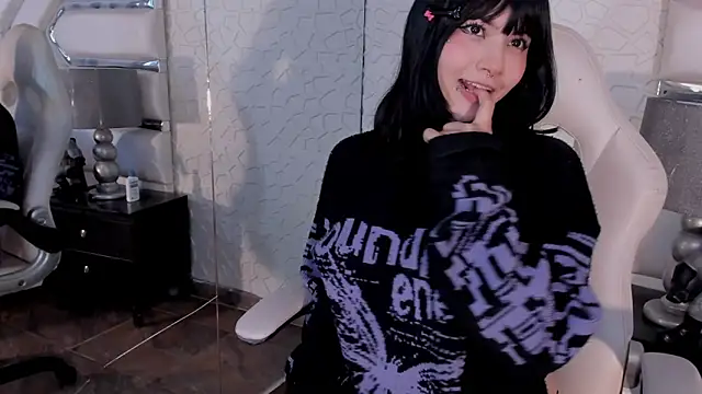 TatiLee live sex cam