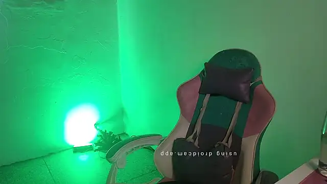 WandaDoll live sex cam