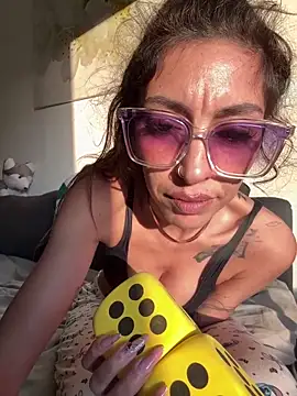 Amani_thewolf live sex cam