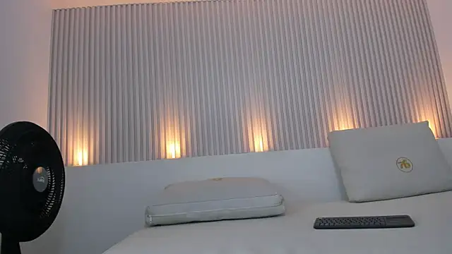 sarah_borch's cam snapshot