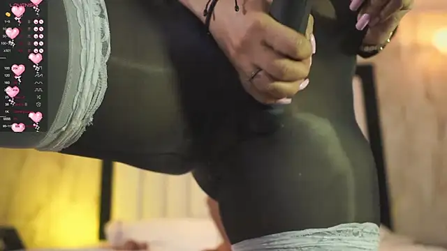 mia_colin1_ live sex cam