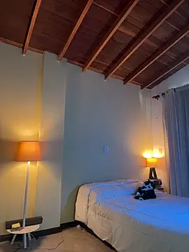 GabriSaenz live sex cam