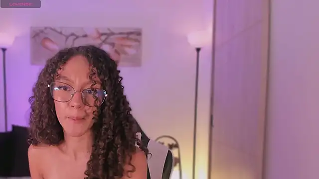 ChloeMoreti's cam snapshot