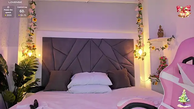 KiarhaTrixie live sex cam