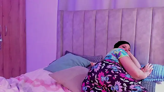 YaraSajar_'s cam snapshot