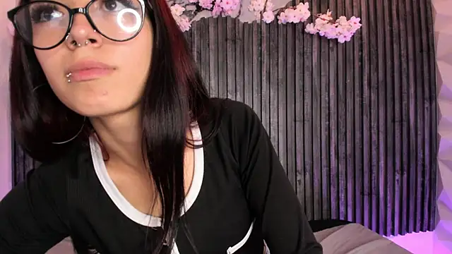 Molly_Bms_'s cam snapshot