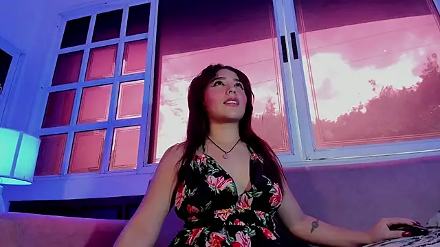 YaraShine's cam snapshot