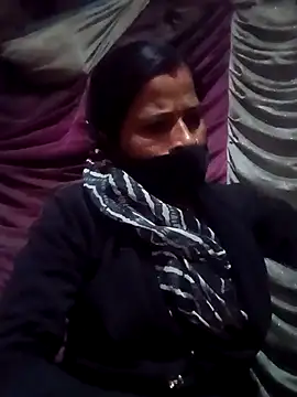 Bharti_thakurr's cam snapshot