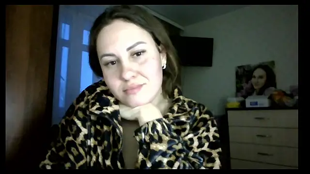 MeadowEyes live sex cam