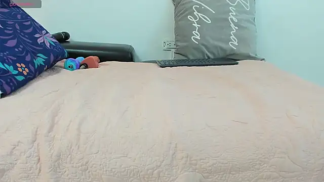 ElisabethMassey's cam snapshot