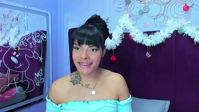 EmmaEbony_ live sex cam