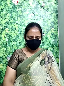 Queen-Neha's cam snapshot