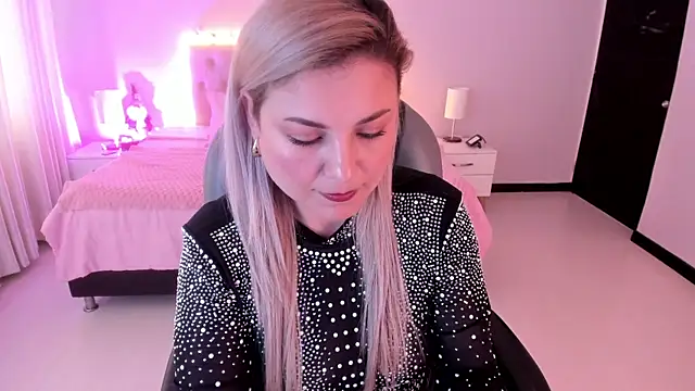 Violeta_Hotter's cam snapshot