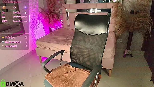 daphne_walton live sex cam