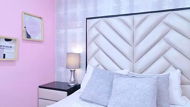 CristalShayy live sex cam