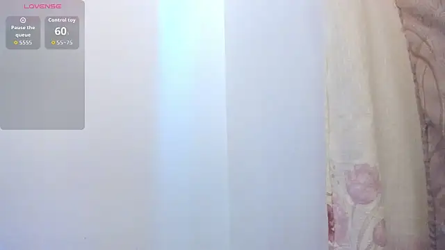 Kylie2211 live sex cam