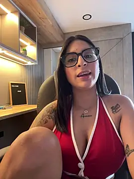 charlotte_stevenss_'s cam snapshot