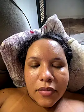 Bigostosa's cam snapshot