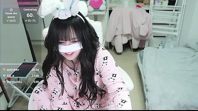 kimhyeona2005 live sex cam