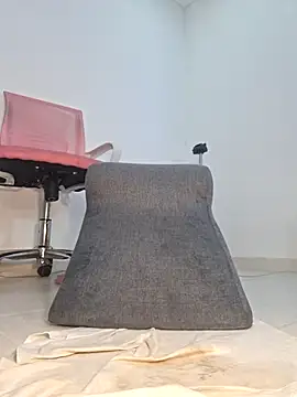 Anal_Luucia live sex cam