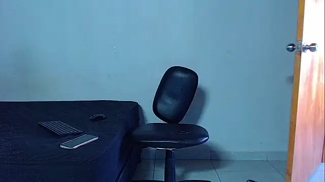 mikecoper_23 live sex cam