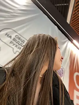 ICrazyOneIRL live sex cam