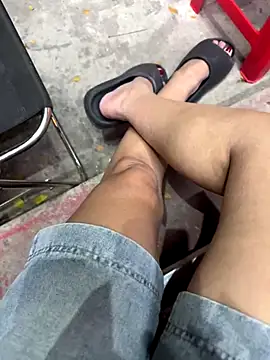 Mores1_Squirt live sex cam