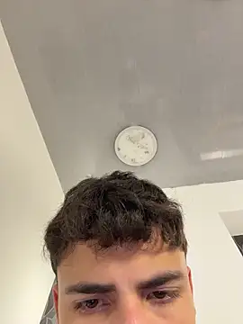 AdrianRinaldi live sex cam