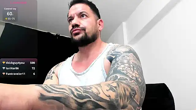 musclemonster31 live sex cam